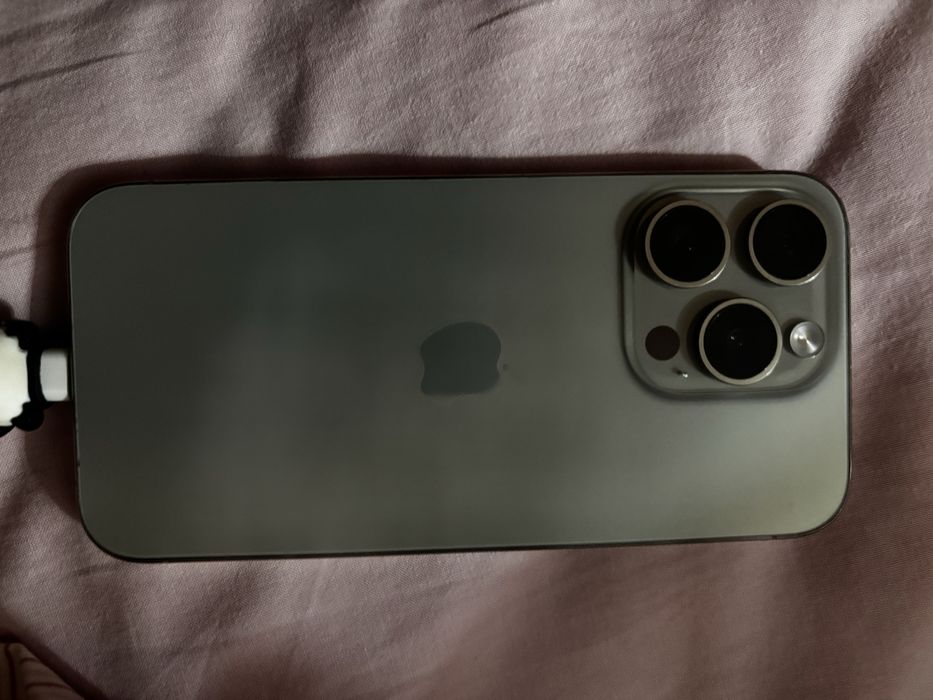 Iphone 15 Pro como novo