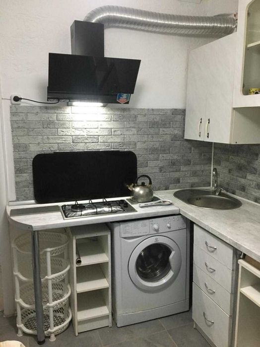 3-кімнатна з великим балконом в топовому районі — 5 Фонтана! Екс