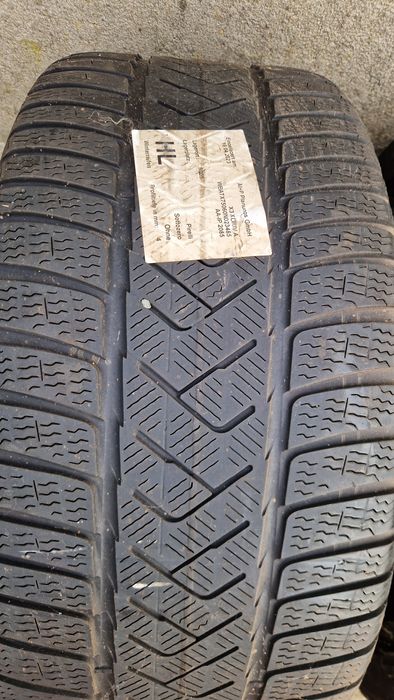 275/40R20 Pirelli Sotozero 3