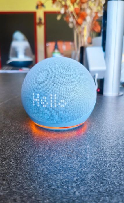 Amazon Alexa Echo Dot 5 azul com relógio