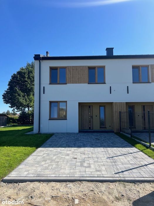 Mieszkanie 95m2 z czterema pokojami, strychem 42m2 i działka 4,3ar