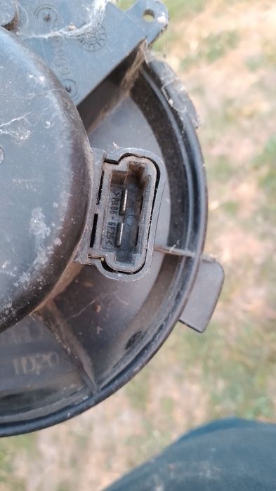 Продам вентилятор пієчки Пежо 307