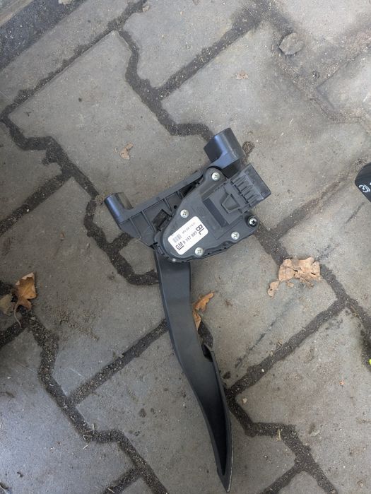 Pedał gazu opel astra h Zafira b potencjometr