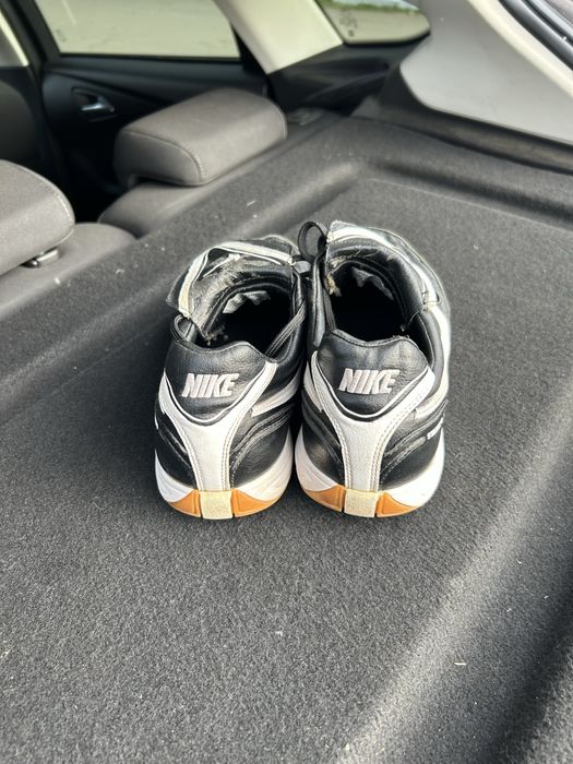 Бампи nike tempo 43(28 см)