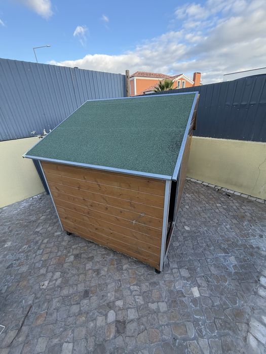 Casota para cão de porte grande