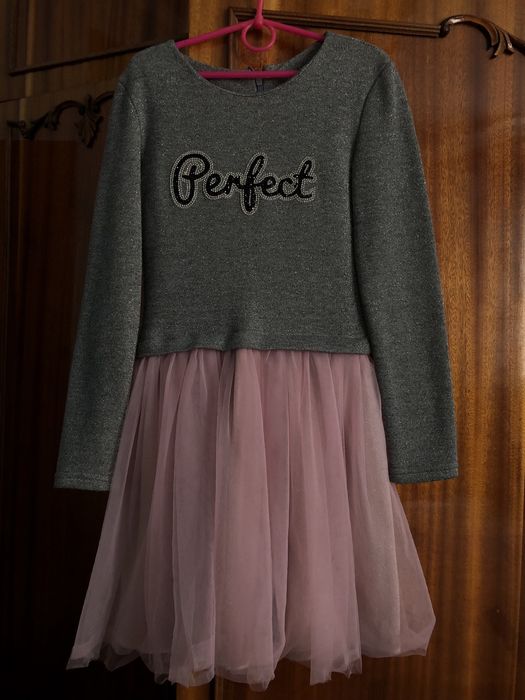 Чудове святкове платтячко для дівчинки,на вік 9-10 років