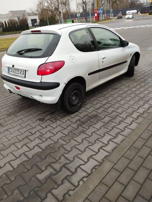 Продам пежо 206 .