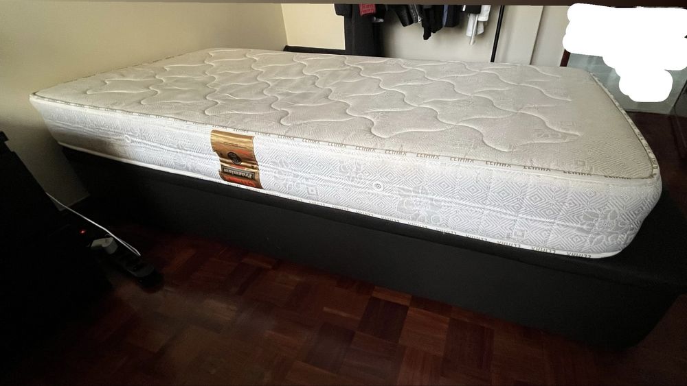 Cama sommier de solteiro Ikea