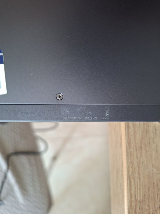 Ноутбук Asus  UX370U