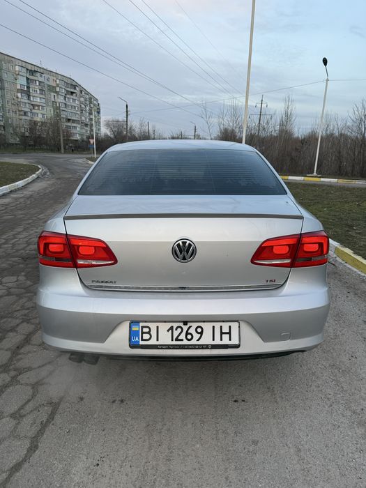 Продам Volkswagen passat b7 офіційний
