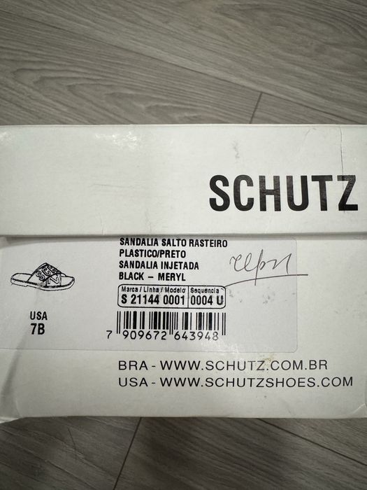 Продам брендовані гумові слайди SCHUTZ