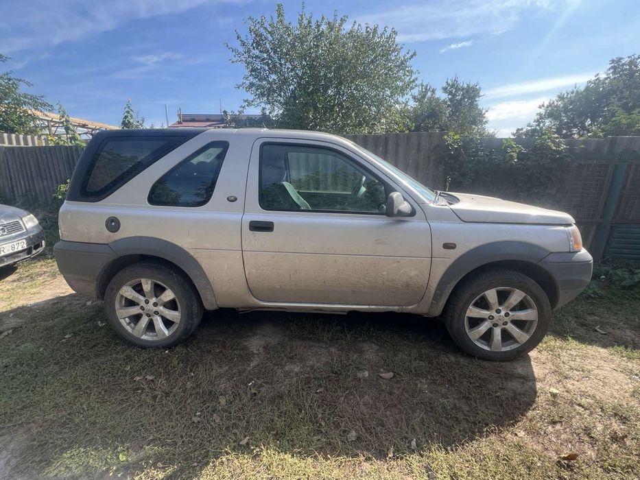 Land Rover Freelander 1 (2001 года, с бензиновым двигателем 1.8 л