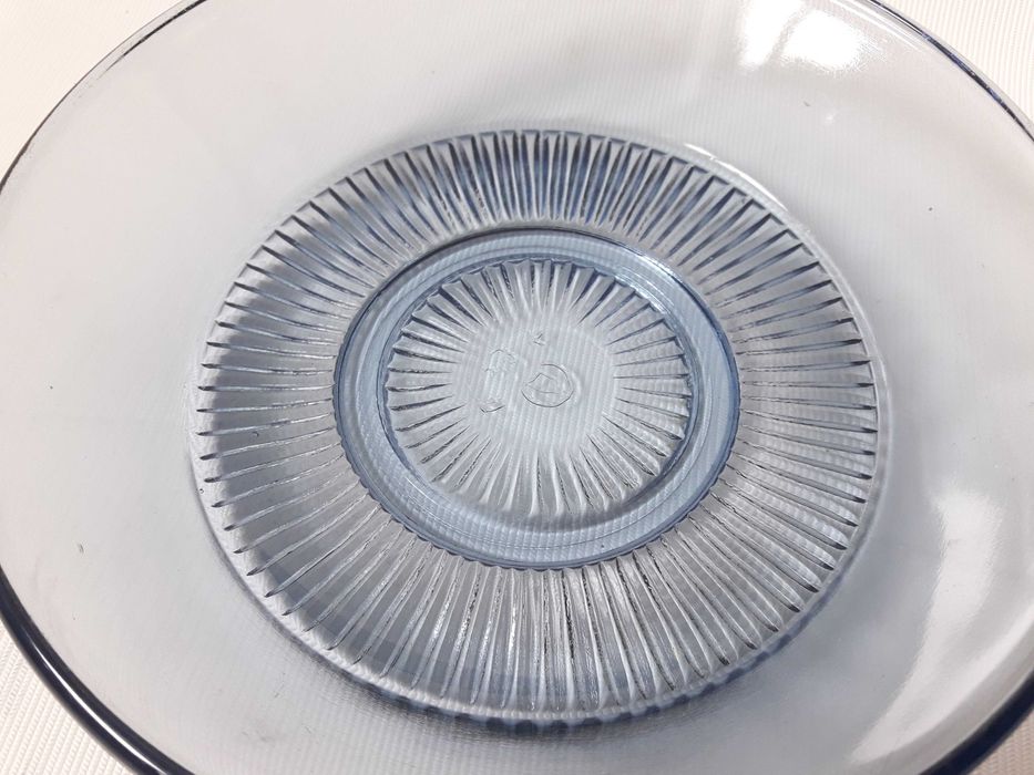 Салатница, тарелка. Цветное стекло времен ссср. Цена за 2 шт