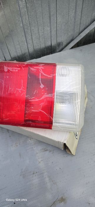 Lampa Tylna Lewa Klapy Bagażnika Audi 80 B3 Nowa Oryginalna