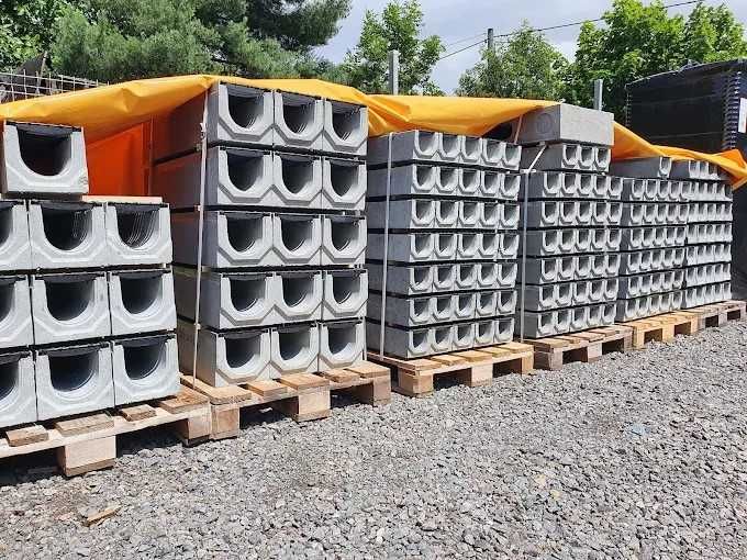 Odpływy Liniowe Kanały Betonowe B125 C250 D400 Odwodnienia Studzienki