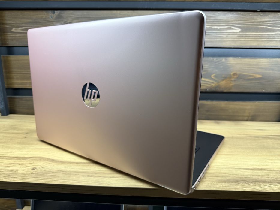 HP Pavilion 17 17,3’’ Сенсорний Ryzen 5 3500u/16GB/256Gb SSD/0% зносу