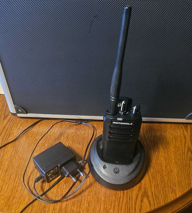 Motorola R2 vhf radiotelefon krótkofalówka radio Walkie Talkie