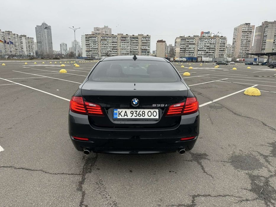 BMW F10 535i 2014 рік