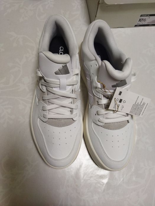 Кроссовки женские  adidas 42р