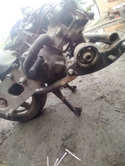 Мотор апрілія піаджи 250 4v