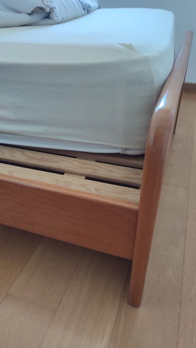 Cama madeira maciça