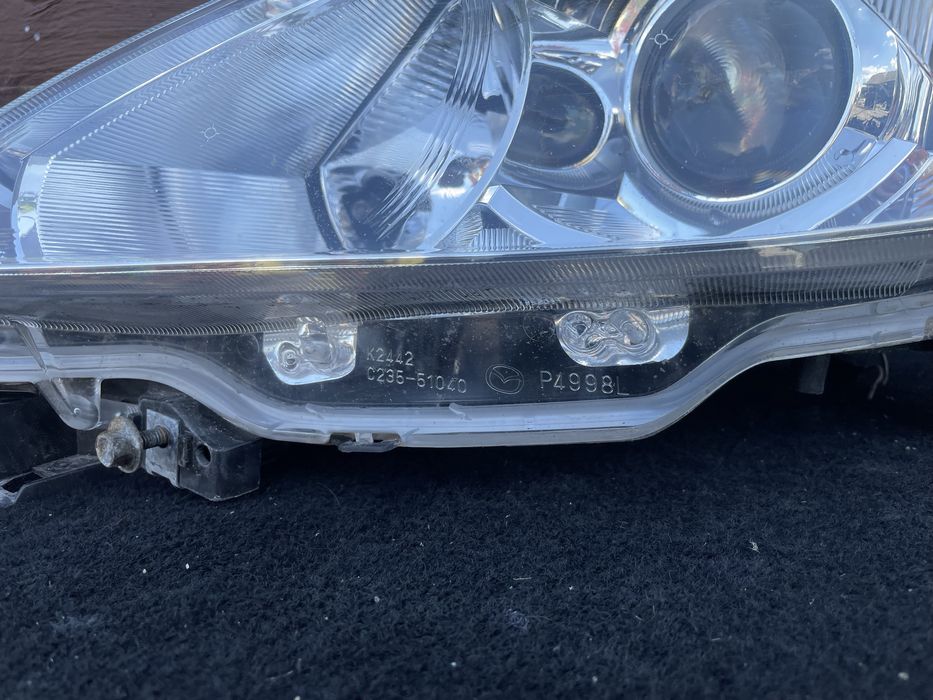 Фара, ліхтар передній Mazda 5 Мазда 5 (04-08)