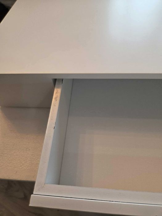 Półka ścienna - wisząca biały