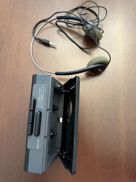 Sony WM-F32 Walkman Vintage, FM/AM Rádio Cassette Player