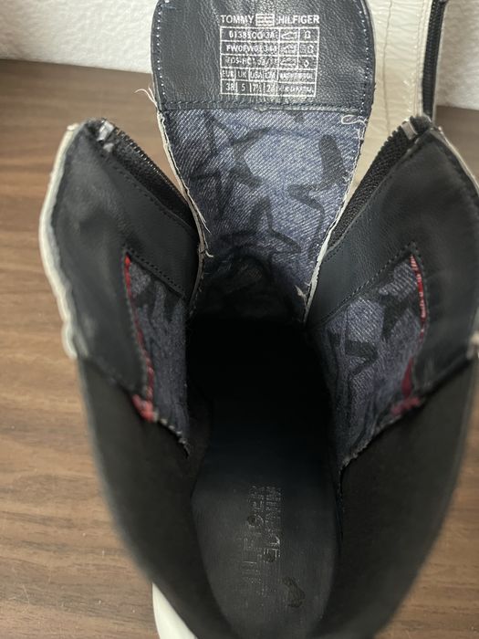 Białe lakierowane botki skórzane Tommy Hilfiger, rozm. 38