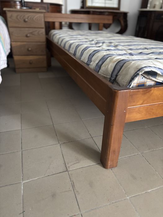 Cama de solteiro ( usada )