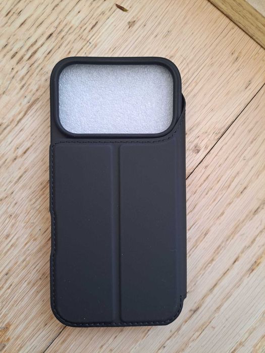 Capa Livro Iphone 17 Pro- Nunca Usada e ainda na caixa