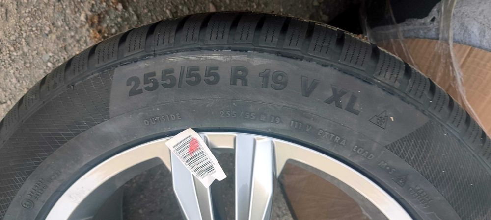 Continental 255/55 R19 V XL z felgami - Cena za komplet