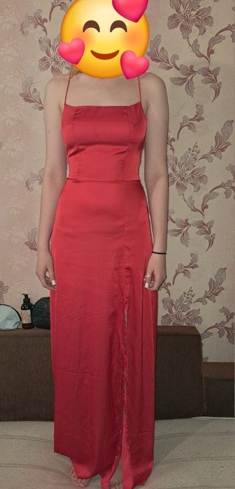 Вечірнє, випускне плаття