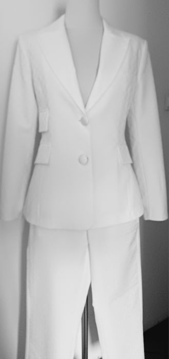 Garnitur damski biały elegancki