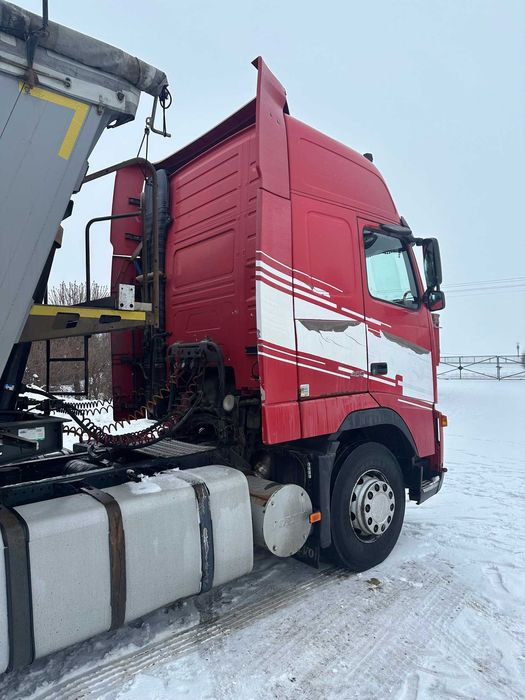 ciągnik siodłowy Volvo FH12