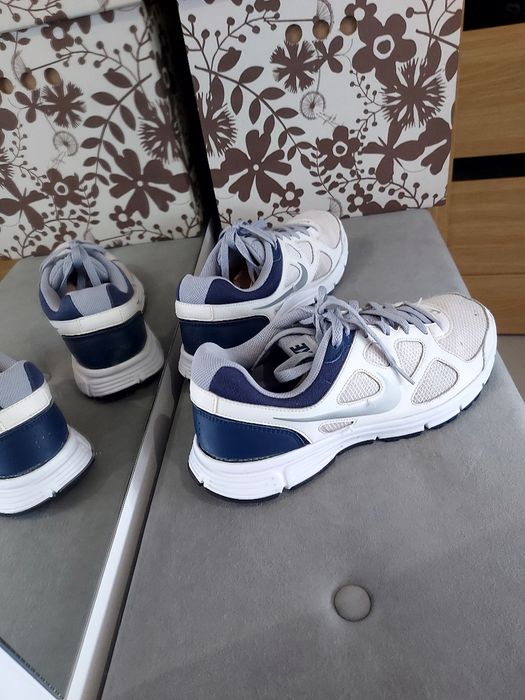Buty sportowe adidasy roz 43 Nike Revolution