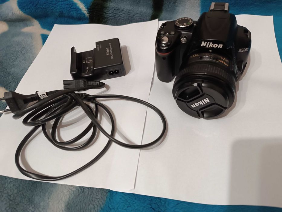Продам фотоапарат nikon d3000