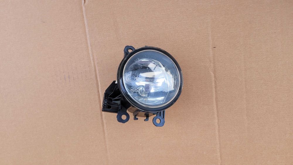 Halogen przeciwmgielny prawy do Renault kadjar scenic IV talisman captur 1 I Trafic III
