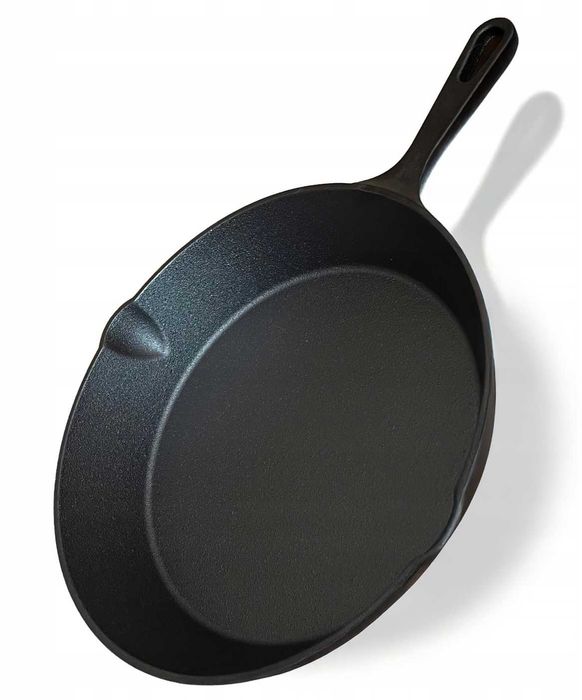 Zestaw żeliwnych patelni 25,5 cm + 30,5 cm GAZ OGNISKO INDUKCJA UCHWYT