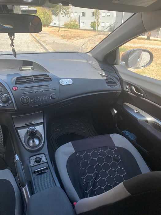 honda civic hatchback 2010