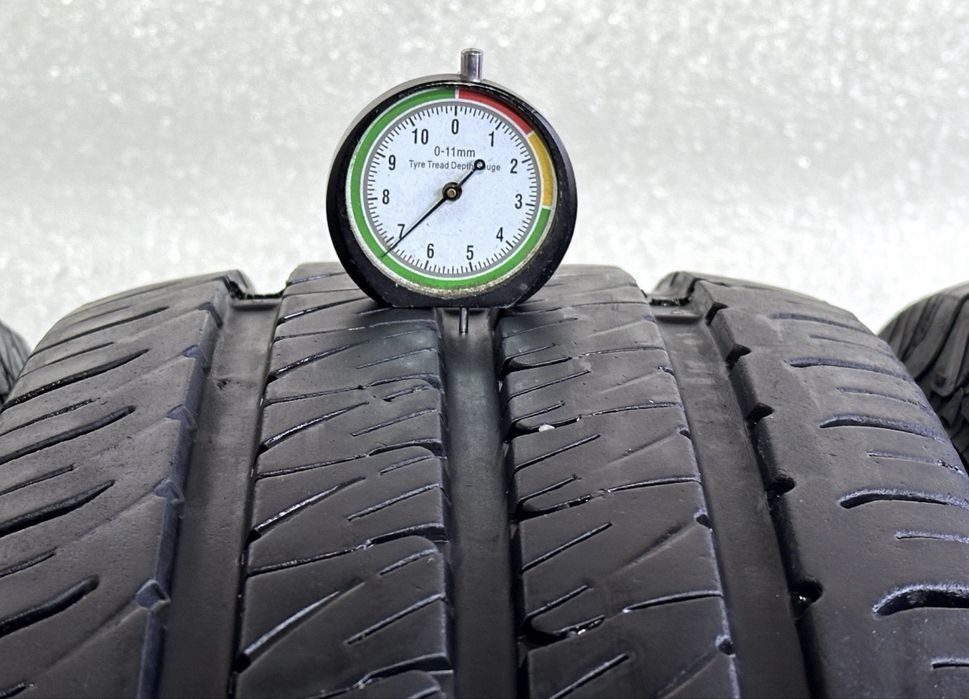 Автошини колеса резина 215/65 R15C Uniroyal Rain Maxx3 літні 2022 рік