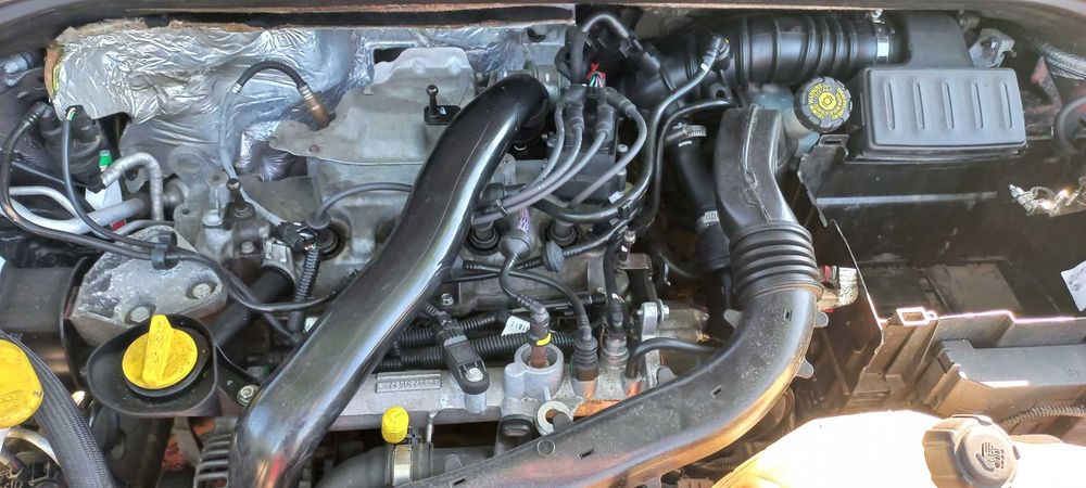 SILNIK 1.2 TCE D4FH784  RENAULT CLIO 3  modus thalia turbo sprawny
