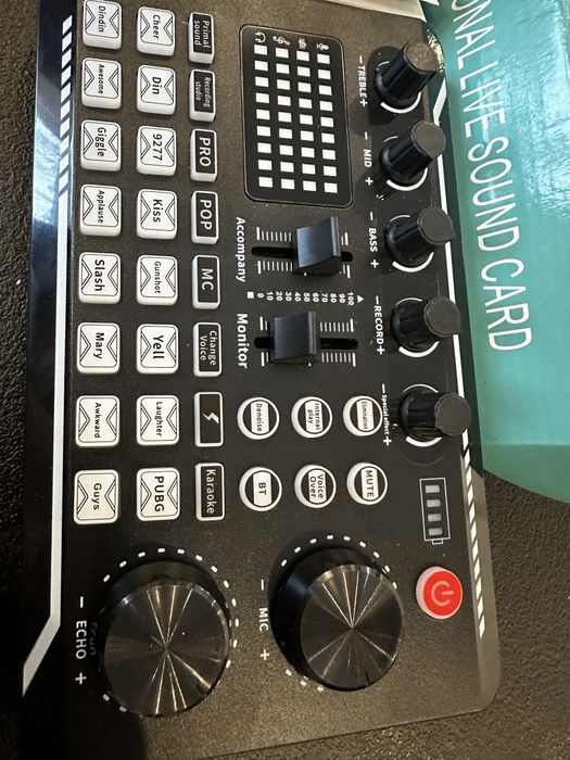 Студійна звукова карта для стримінгу та запису звуку