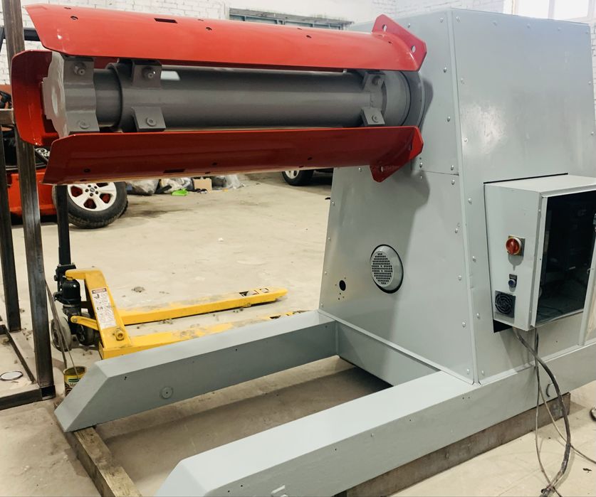 Розмотувач ( Бухторозмотувач) рулонного металу до 8 тон