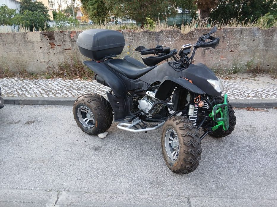 Vendo Moto 4 eagle