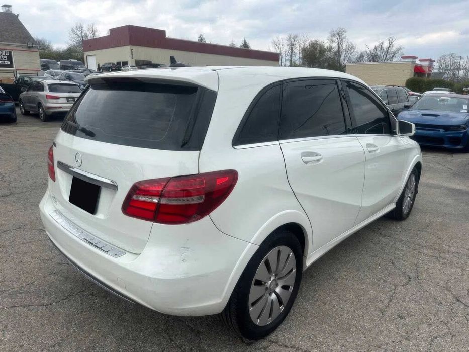 Mercedes-Benz b250      2017