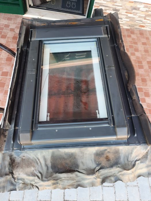 Janela de sótão da marca Okpol