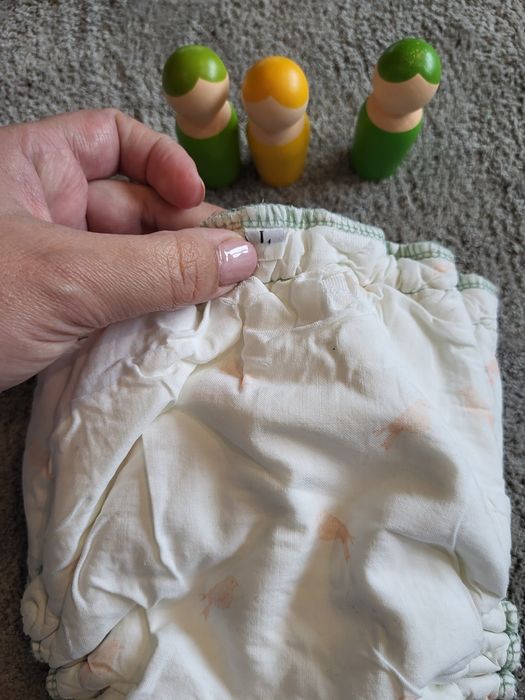 Fralda reutilizável ajustada Sloomb L