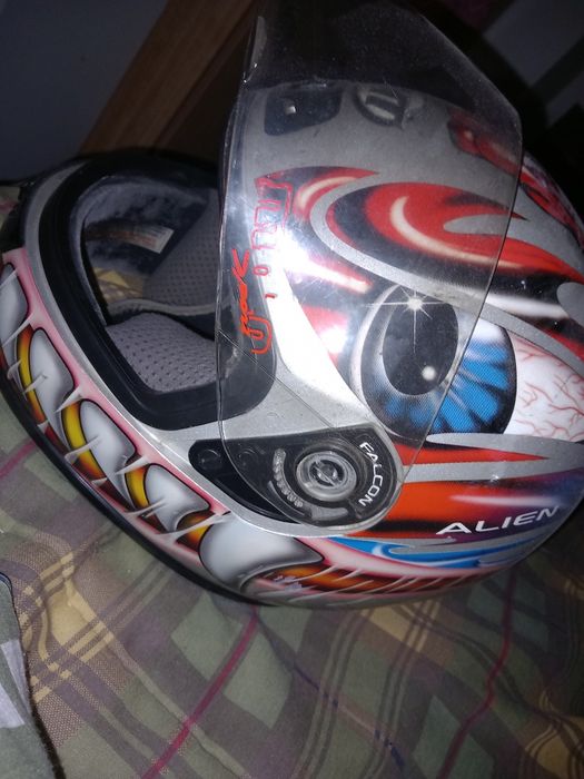 Capacete moto MT