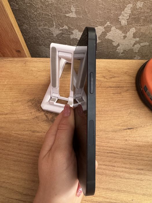 Продам iphone 13